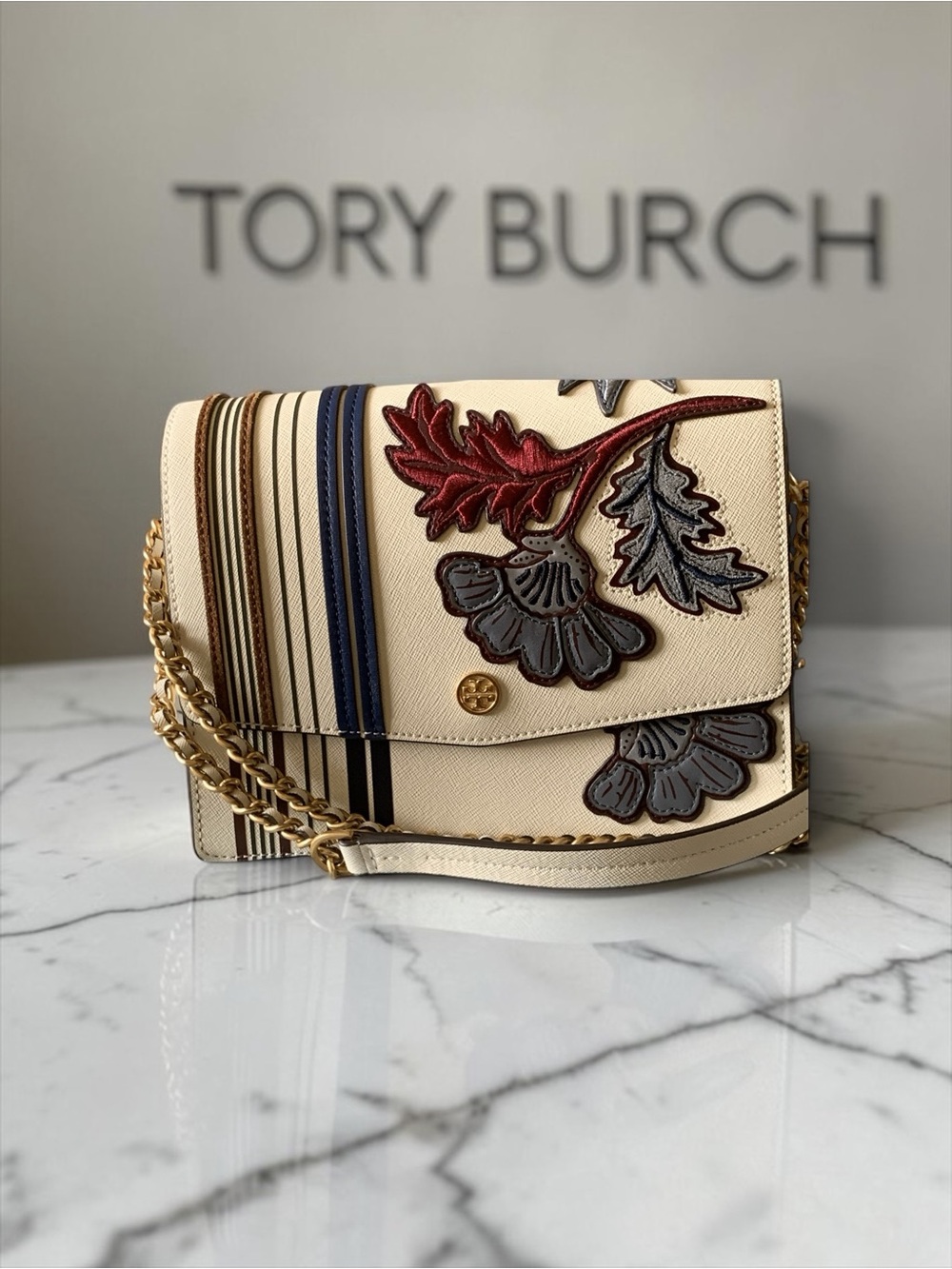 Tory Burch Robinson Appliqué Convertible Shoulder Bag Imperial Garnet NWOT